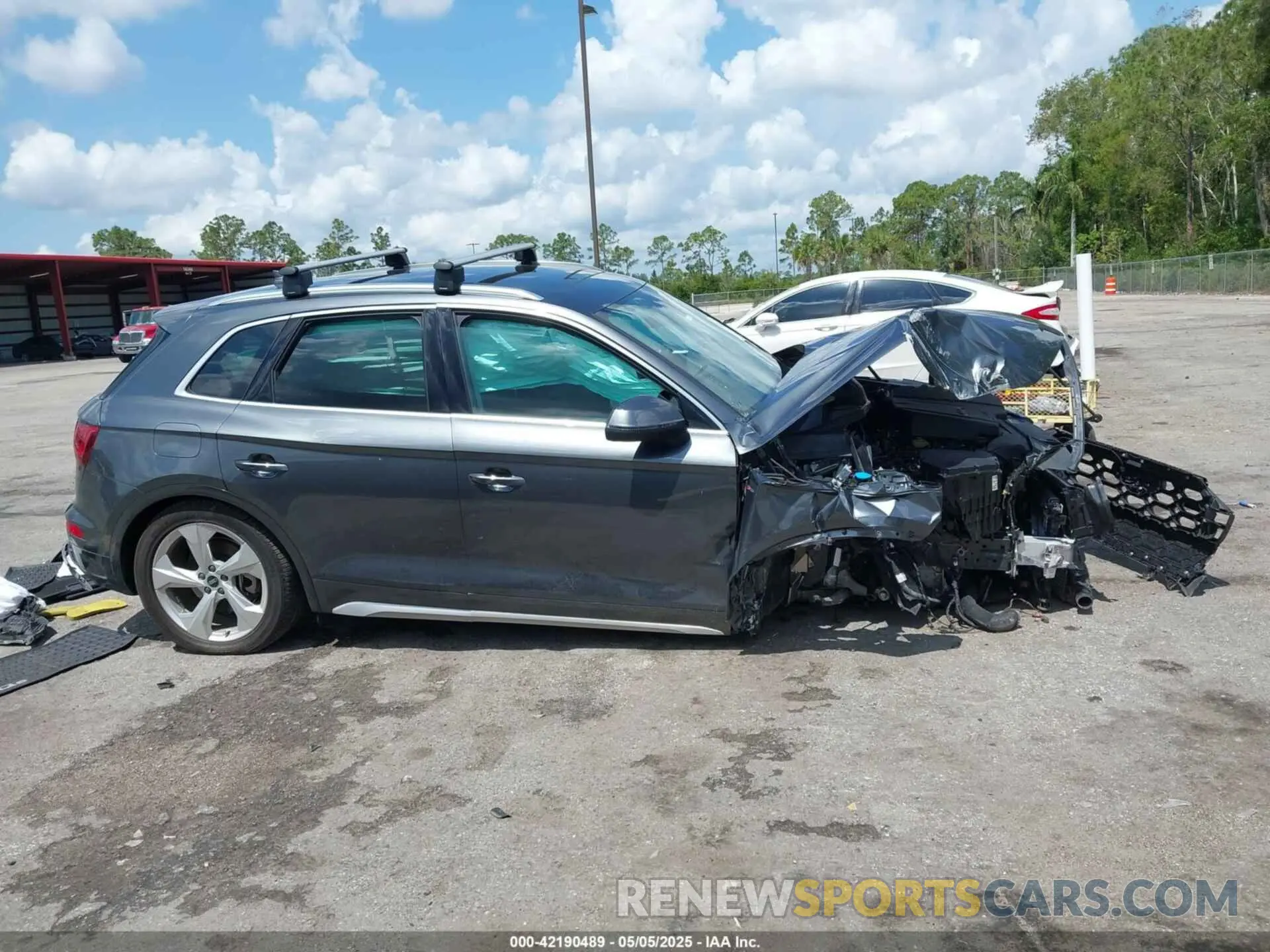 13 Photograph of a damaged car WA1EAAFY1P2088376 AUDI Q5 2023