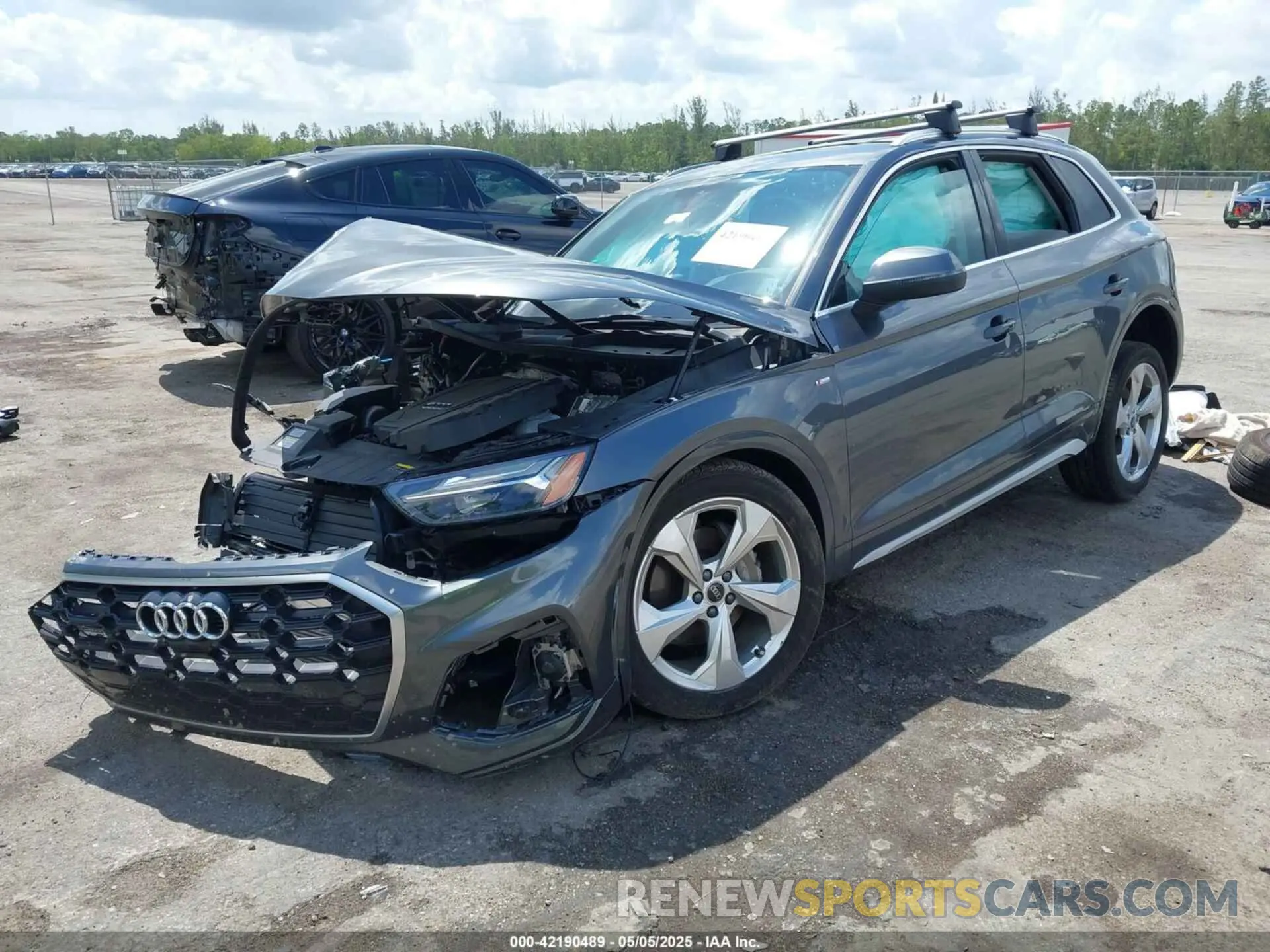 2 Photograph of a damaged car WA1EAAFY1P2088376 AUDI Q5 2023