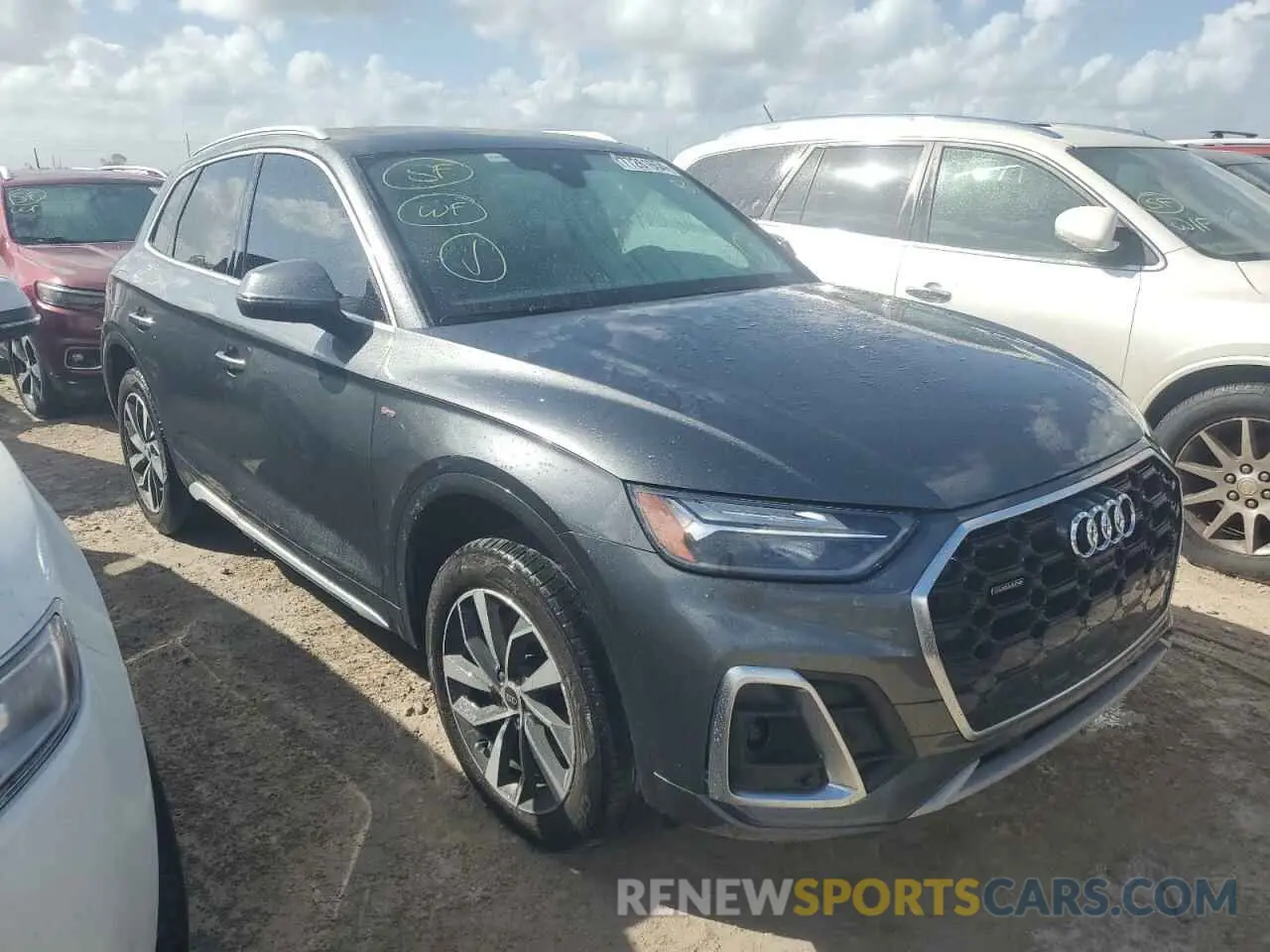 4 Photograph of a damaged car WA1EAAFY1P2116094 AUDI Q5 2023