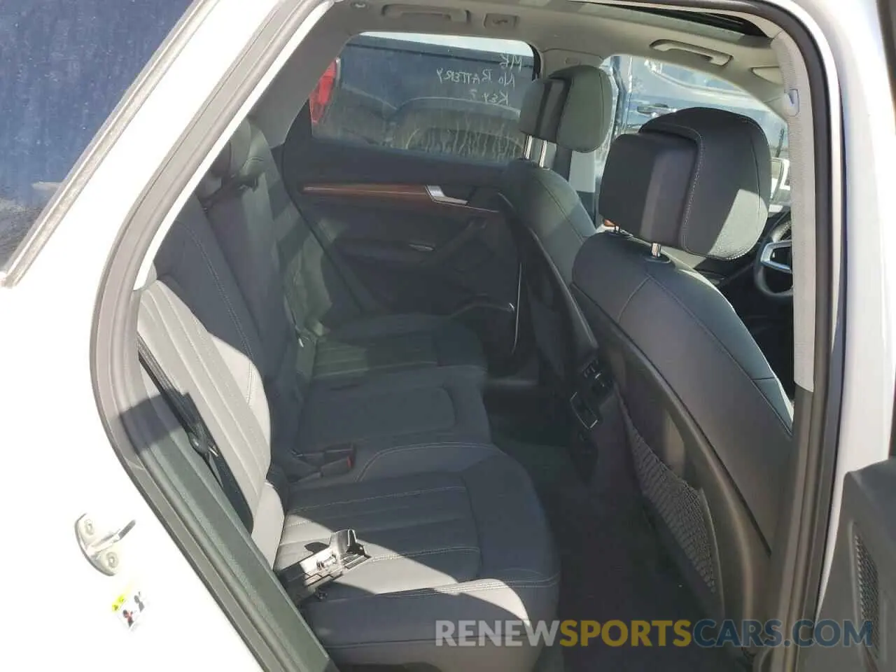 11 Photograph of a damaged car WA1EAAFY1P2125491 AUDI Q5 2023