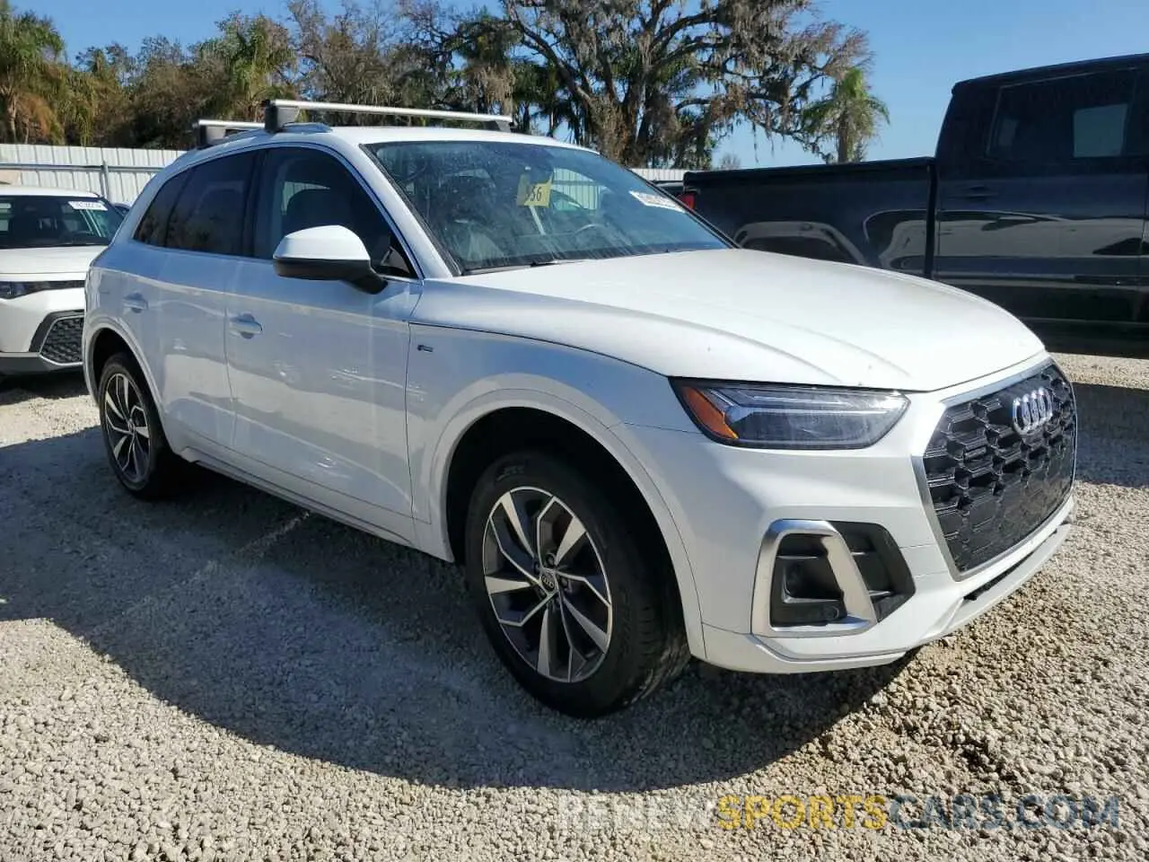 4 Photograph of a damaged car WA1EAAFY1P2125491 AUDI Q5 2023