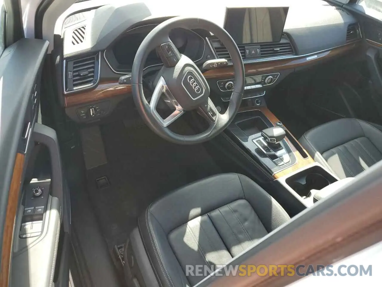 8 Photograph of a damaged car WA1EAAFY1P2125491 AUDI Q5 2023