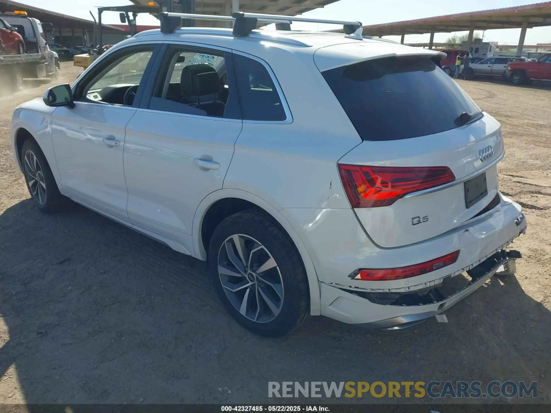 3 Photograph of a damaged car WA1EAAFY1P2127967 AUDI Q5 2023
