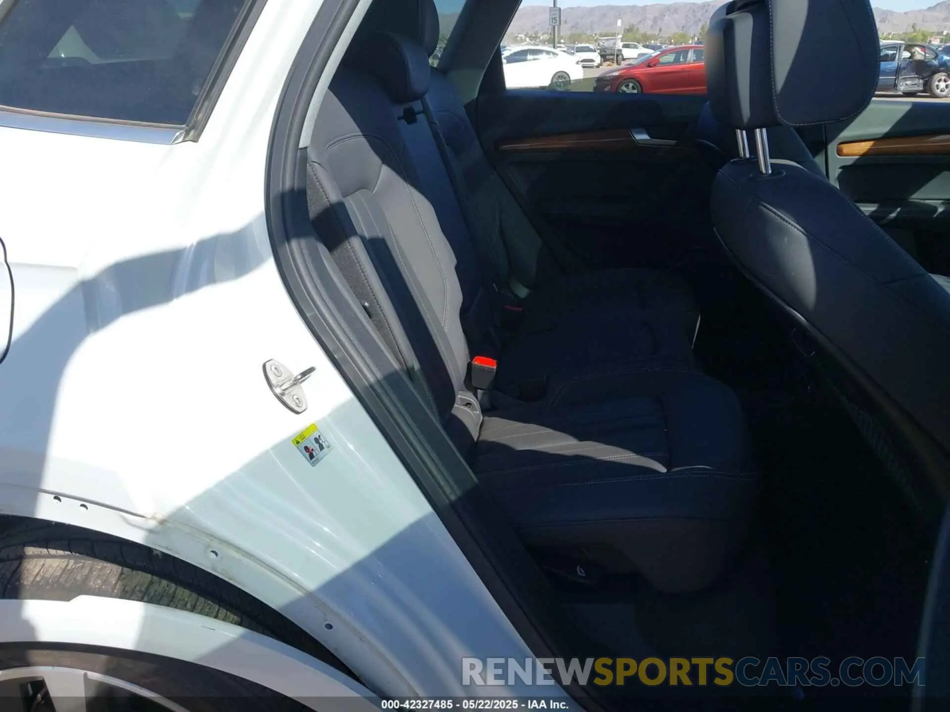 8 Photograph of a damaged car WA1EAAFY1P2127967 AUDI Q5 2023