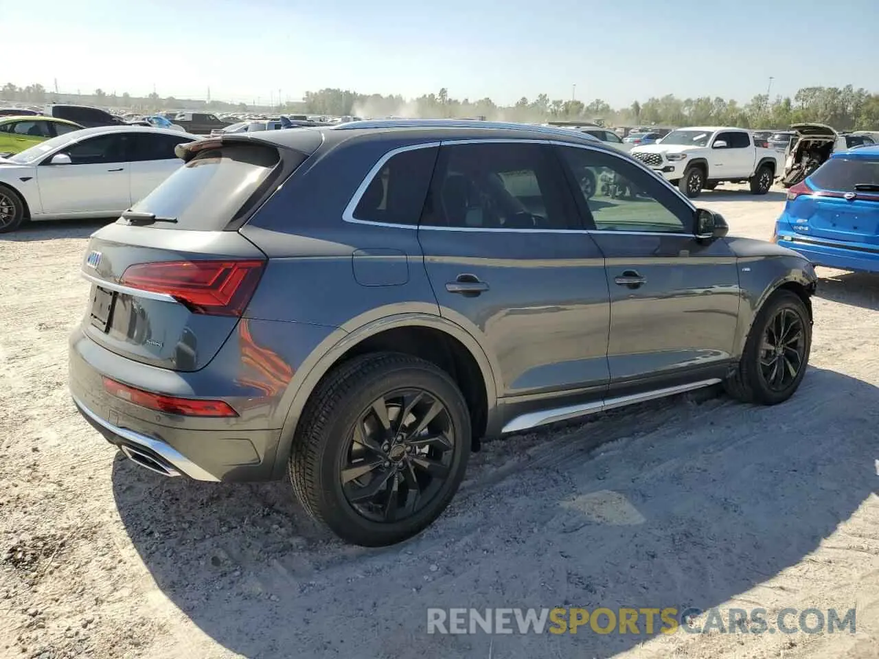3 Photograph of a damaged car WA1EAAFY1P2142873 AUDI Q5 2023