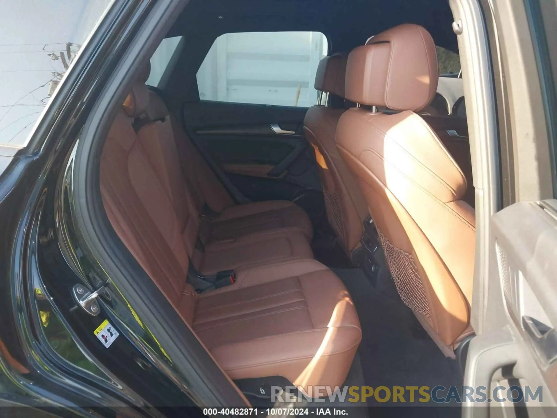 8 Photograph of a damaged car WA1EAAFY2P2012262 AUDI Q5 2023