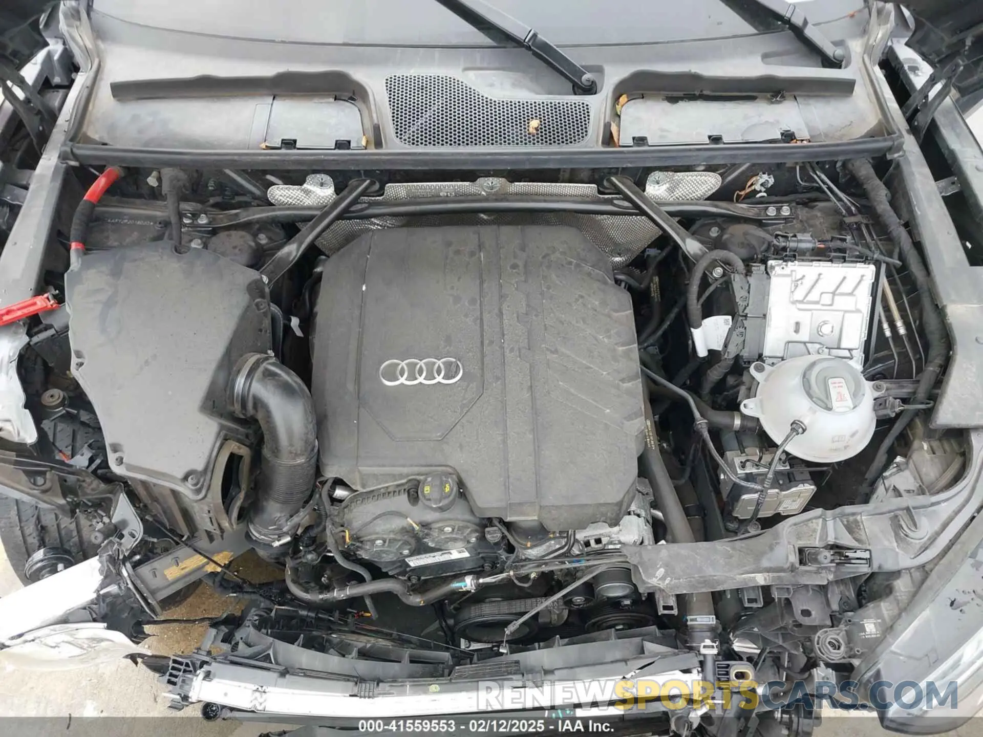 10 Photograph of a damaged car WA1EAAFY2P2019020 AUDI Q5 2023