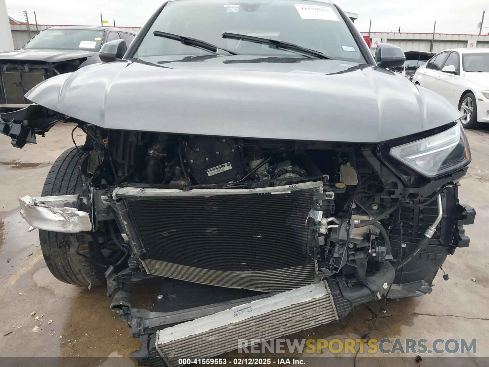 6 Photograph of a damaged car WA1EAAFY2P2019020 AUDI Q5 2023