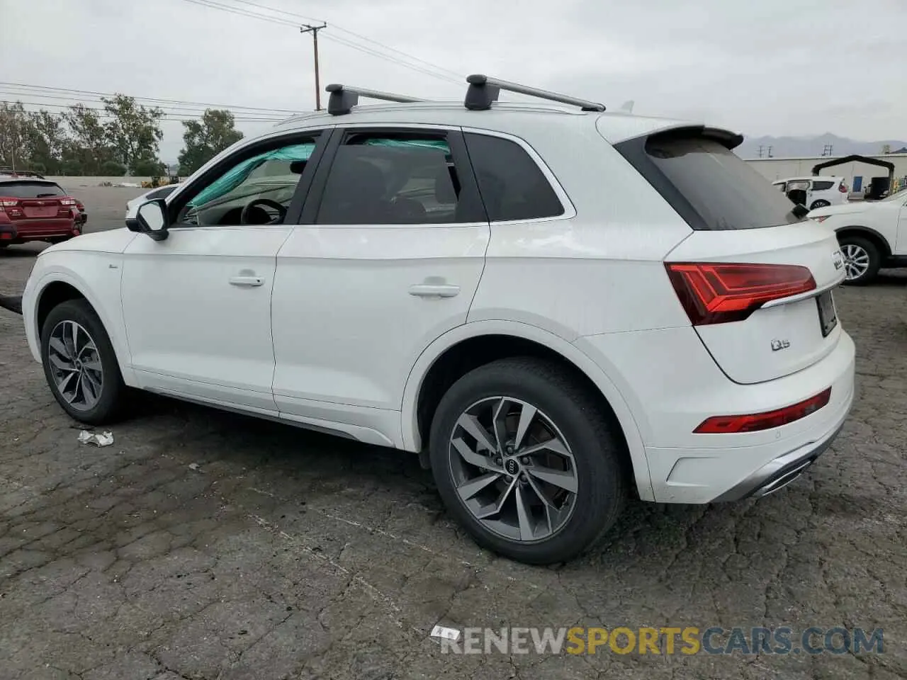 2 Photograph of a damaged car WA1EAAFY2P2060456 AUDI Q5 2023