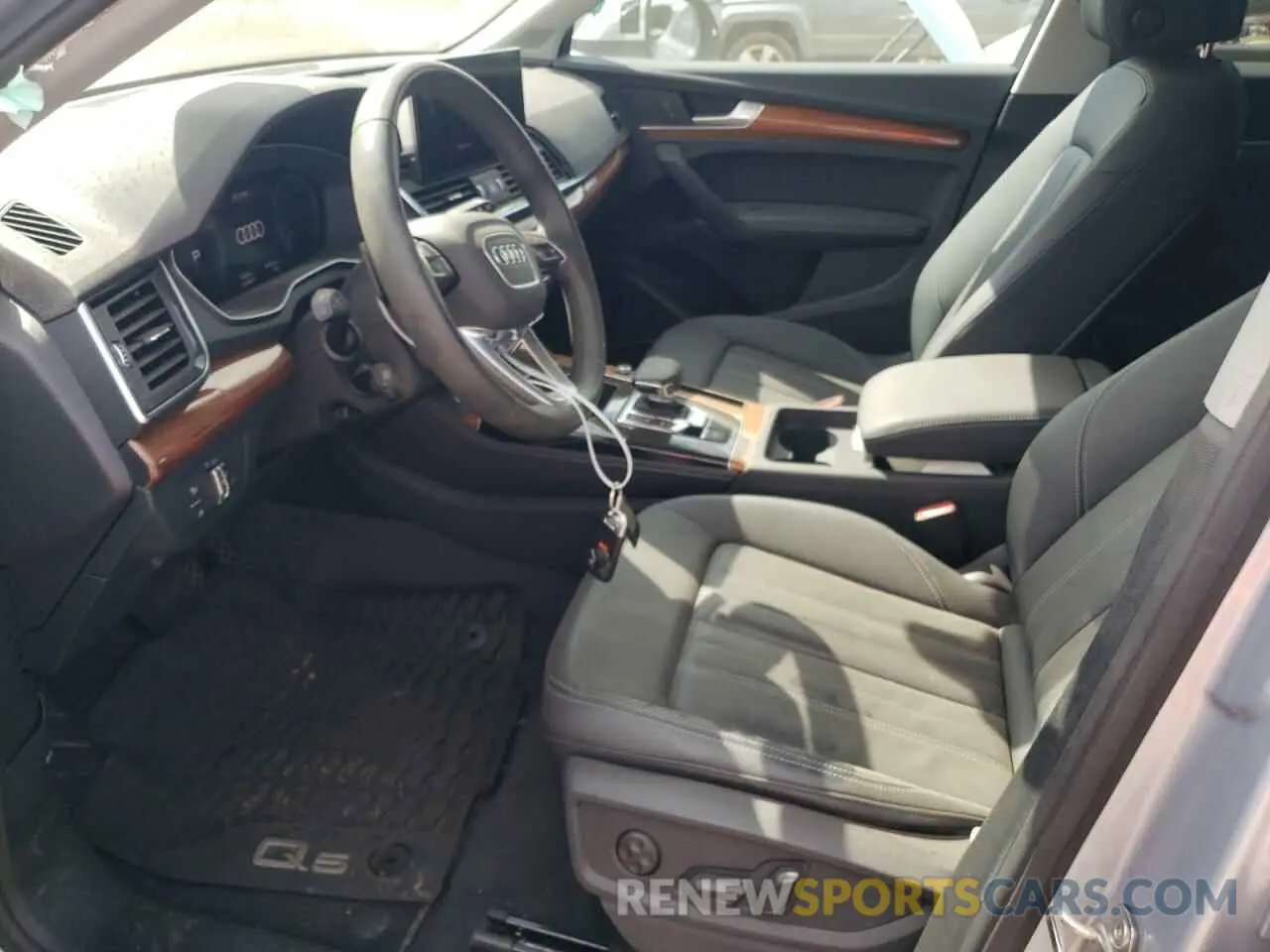 7 Photograph of a damaged car WA1EAAFY2P2075880 AUDI Q5 2023