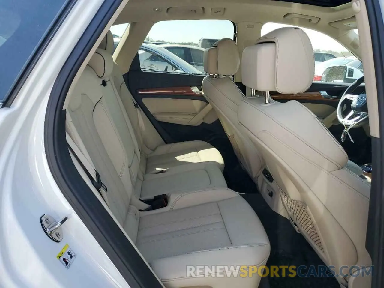 11 Photograph of a damaged car WA1EAAFY2P2090931 AUDI Q5 2023