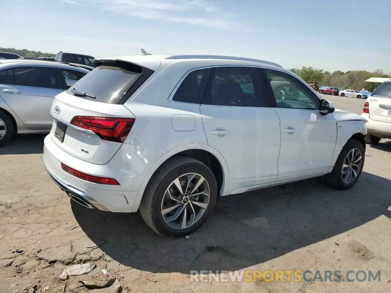 3 Photograph of a damaged car WA1EAAFY2P2090931 AUDI Q5 2023