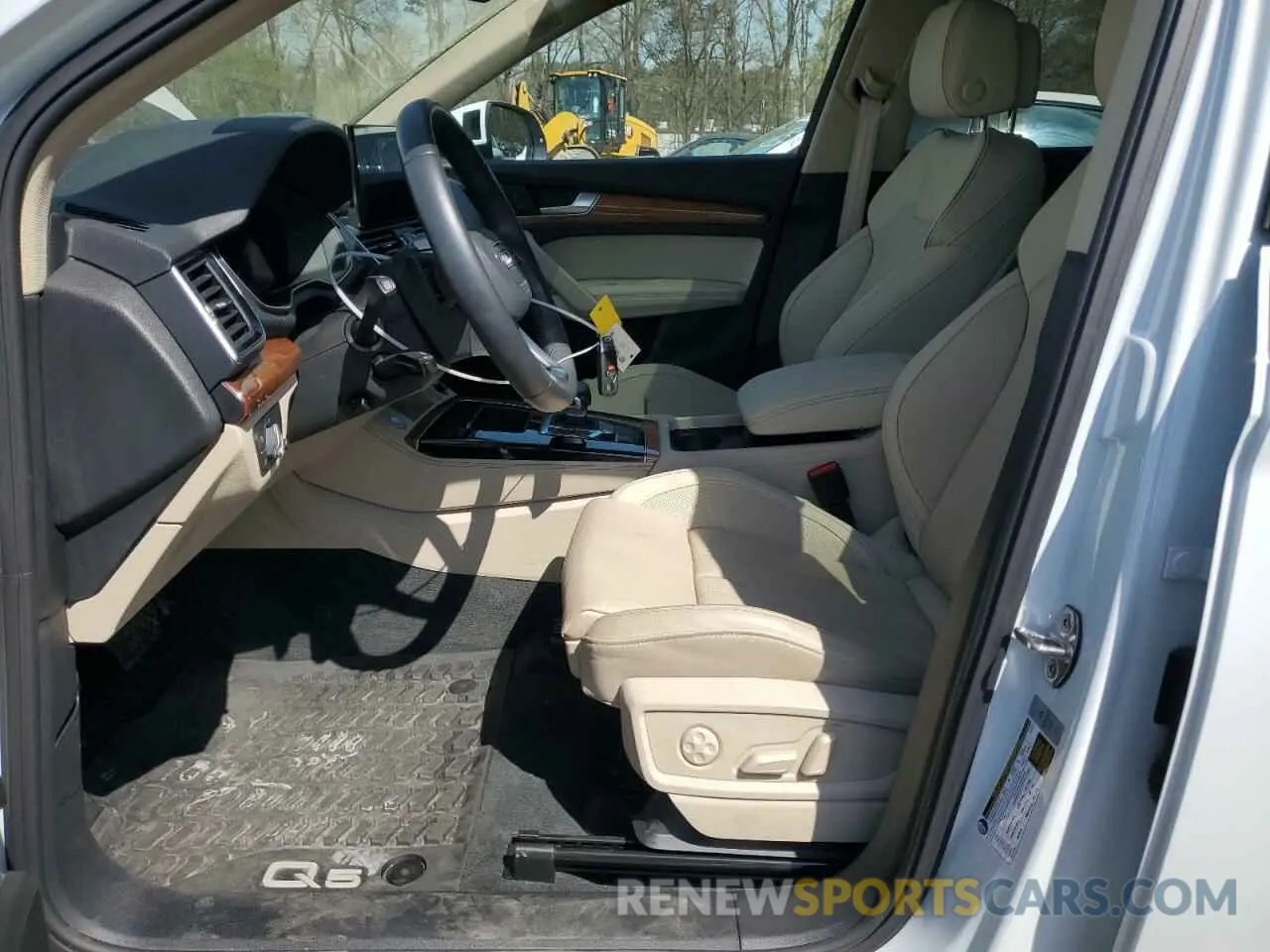 7 Photograph of a damaged car WA1EAAFY2P2090931 AUDI Q5 2023