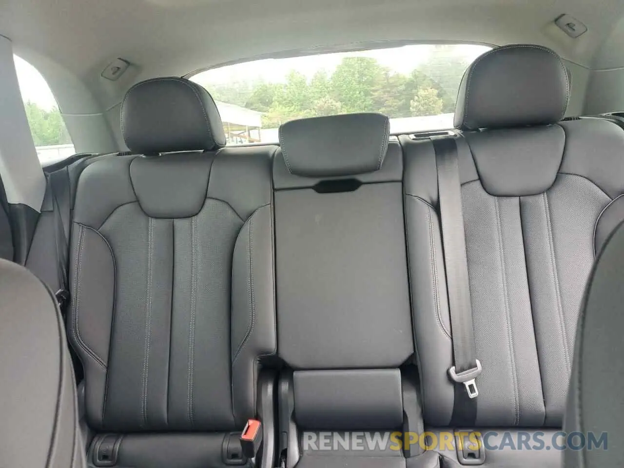 10 Photograph of a damaged car WA1EAAFY2P2124768 AUDI Q5 2023