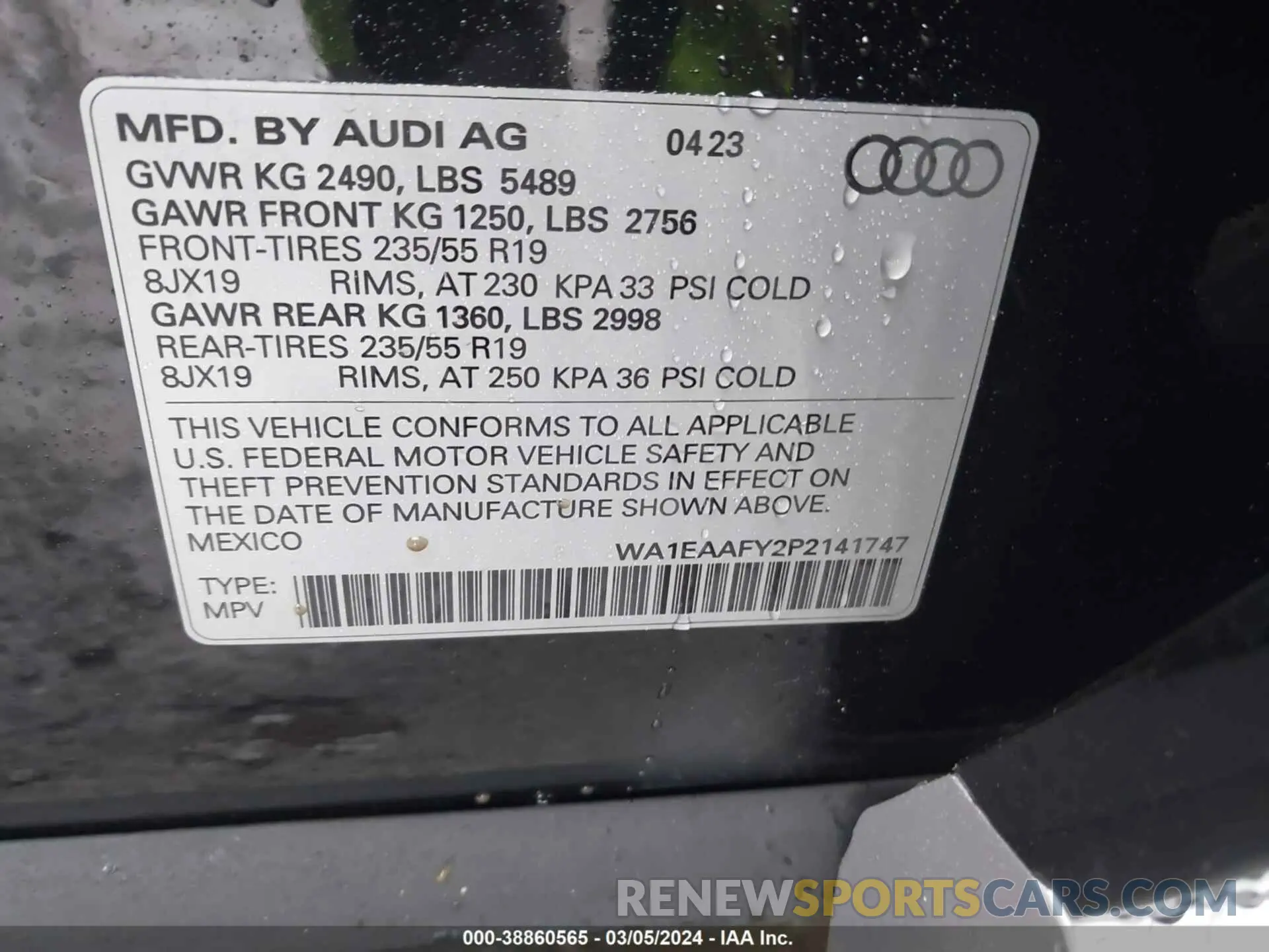 9 Photograph of a damaged car WA1EAAFY2P2141747 AUDI Q5 2023