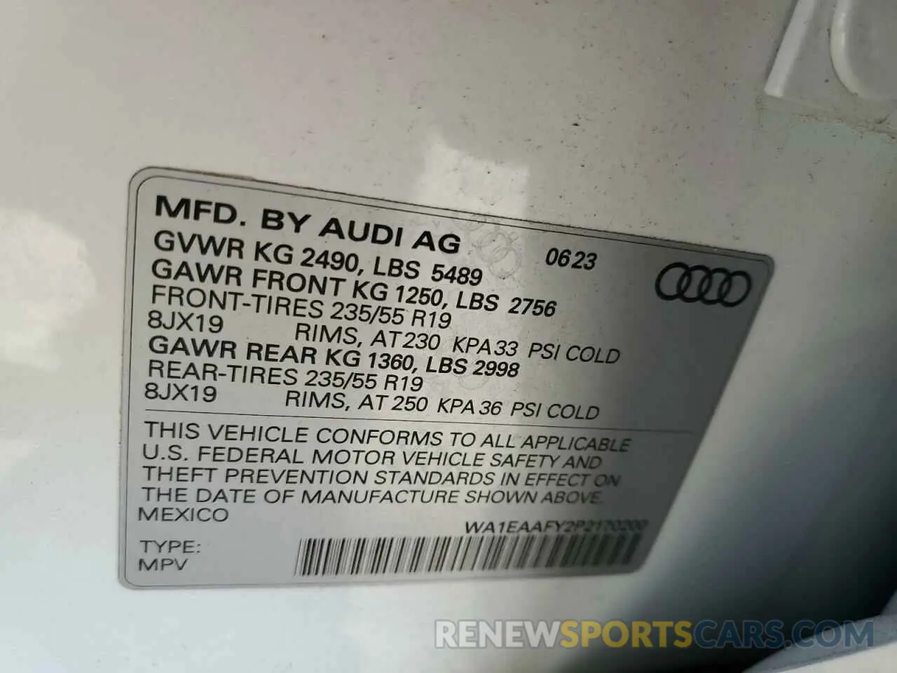 14 Photograph of a damaged car WA1EAAFY2P2170200 AUDI Q5 2023