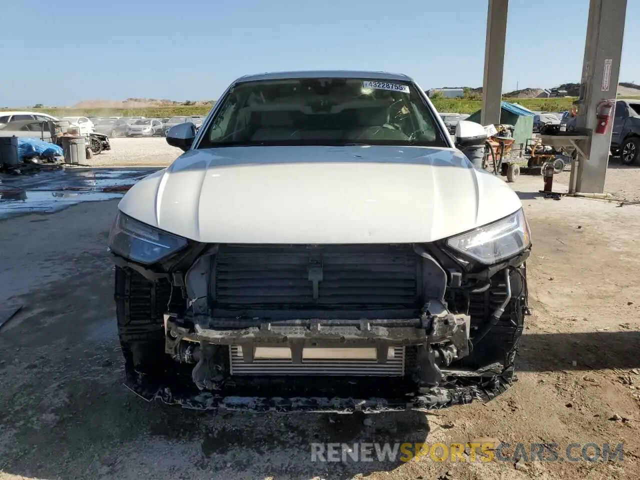 5 Photograph of a damaged car WA1EAAFY2P2170200 AUDI Q5 2023
