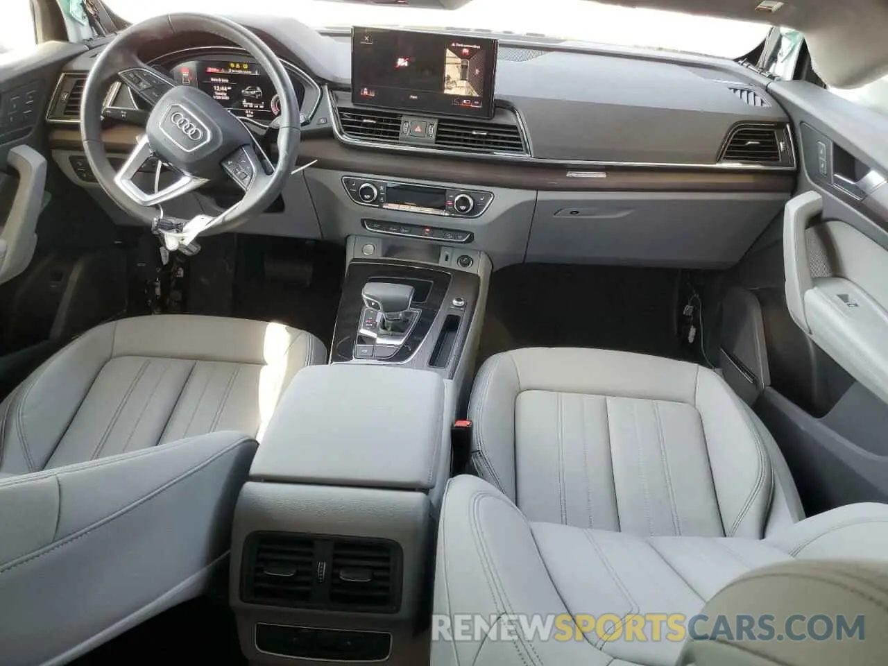 8 Photograph of a damaged car WA1EAAFY2P2170200 AUDI Q5 2023