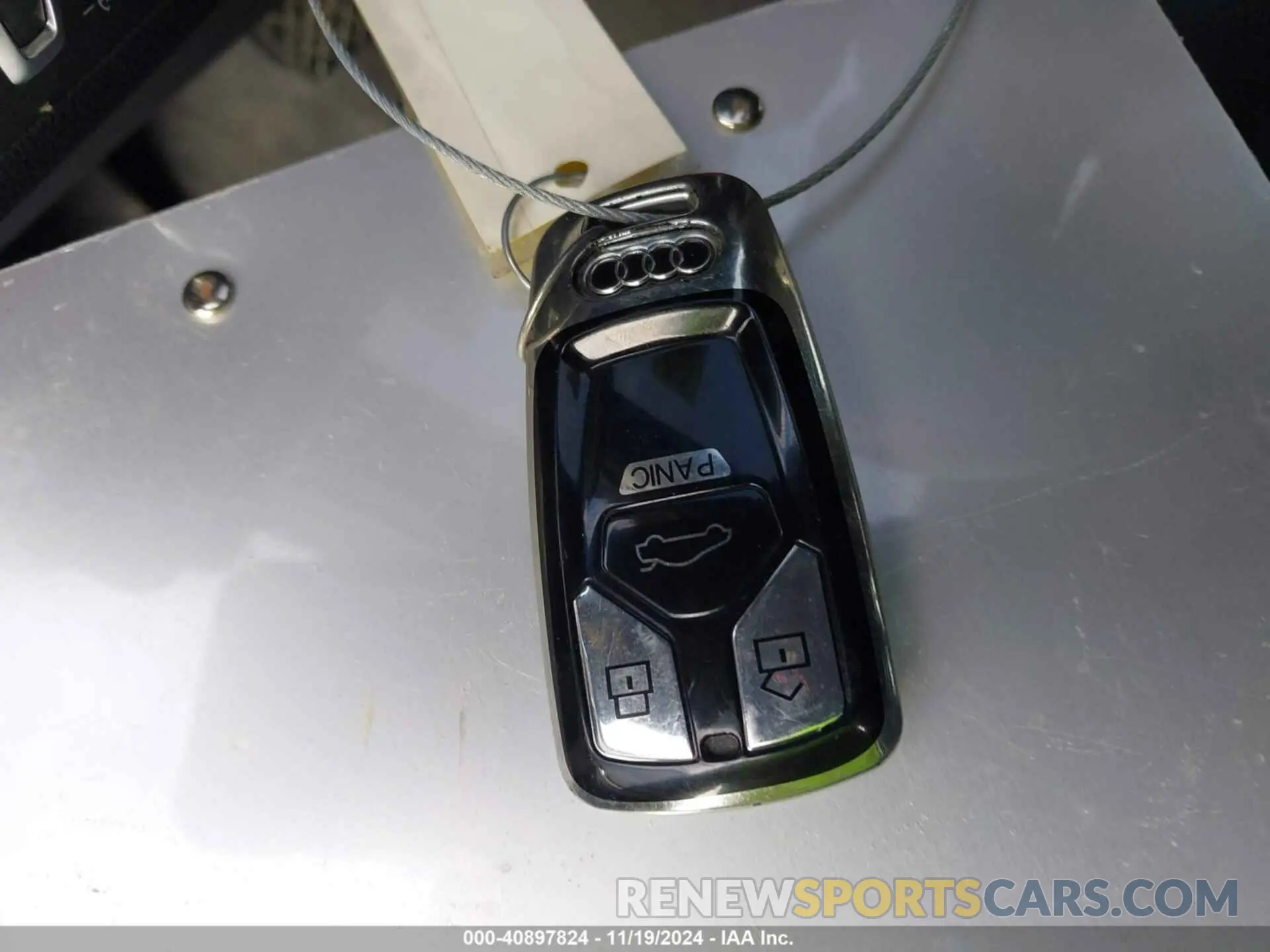 11 Photograph of a damaged car WA1EAAFY2P2192276 AUDI Q5 2023