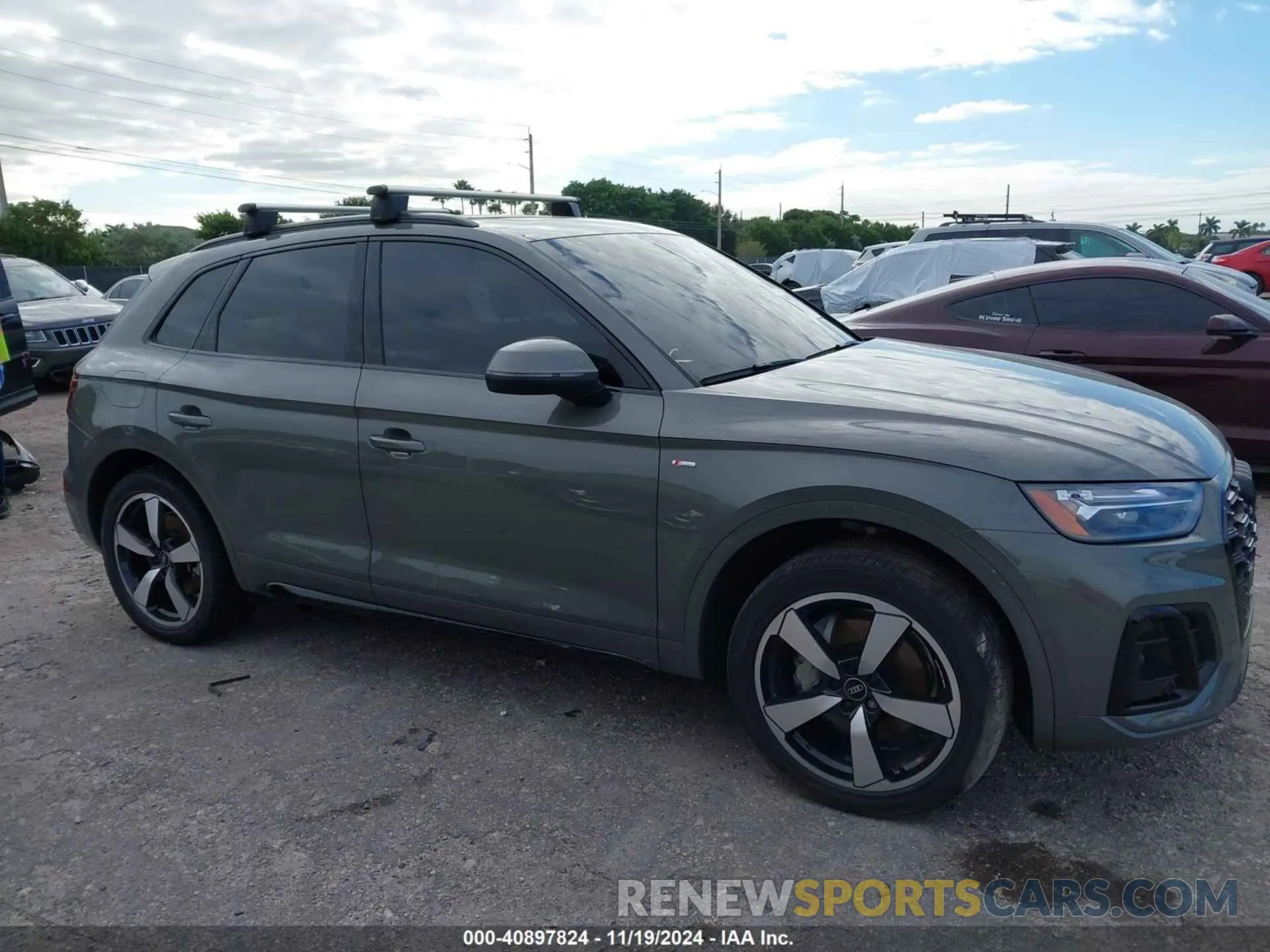 13 Photograph of a damaged car WA1EAAFY2P2192276 AUDI Q5 2023