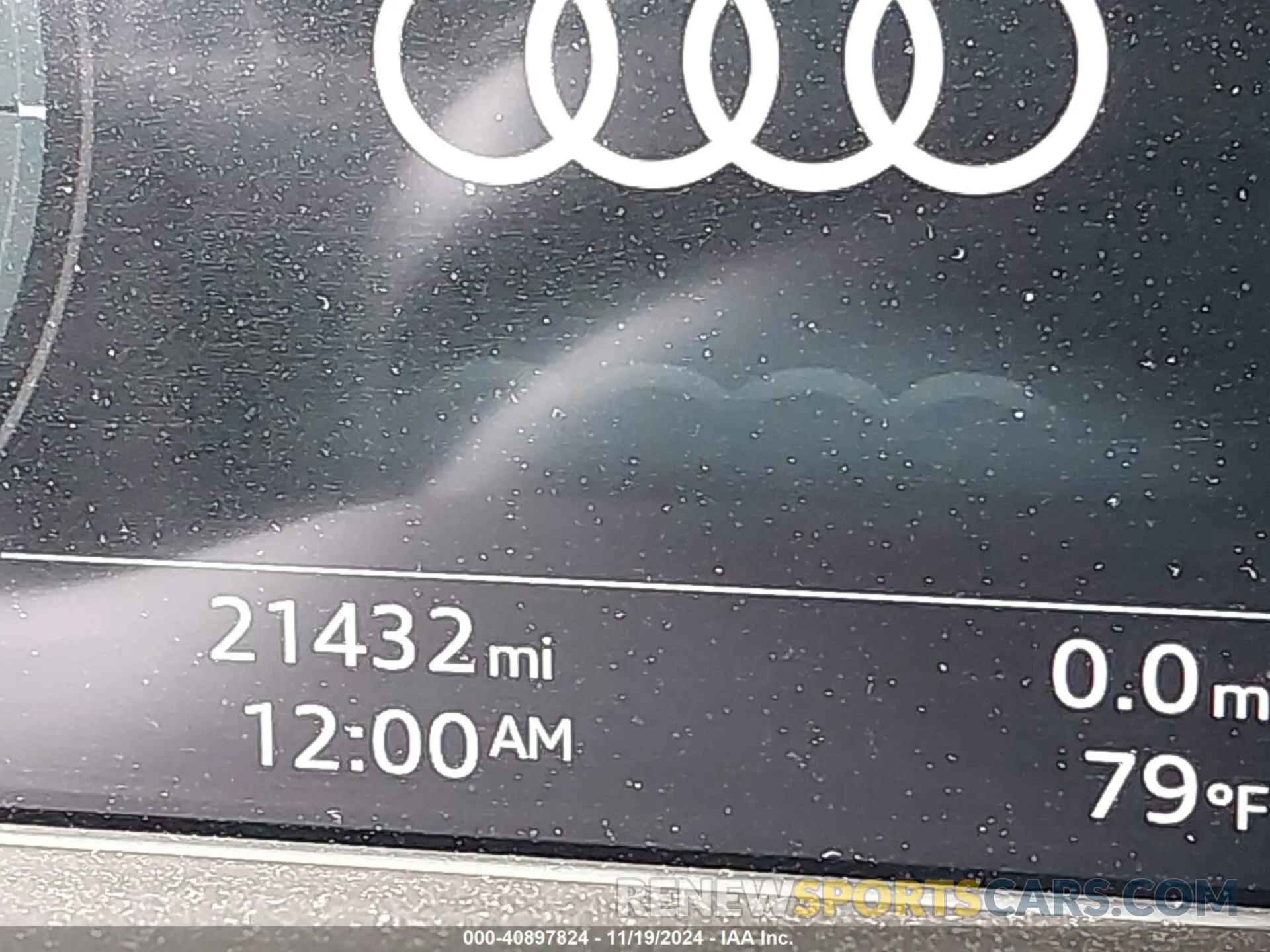 15 Photograph of a damaged car WA1EAAFY2P2192276 AUDI Q5 2023