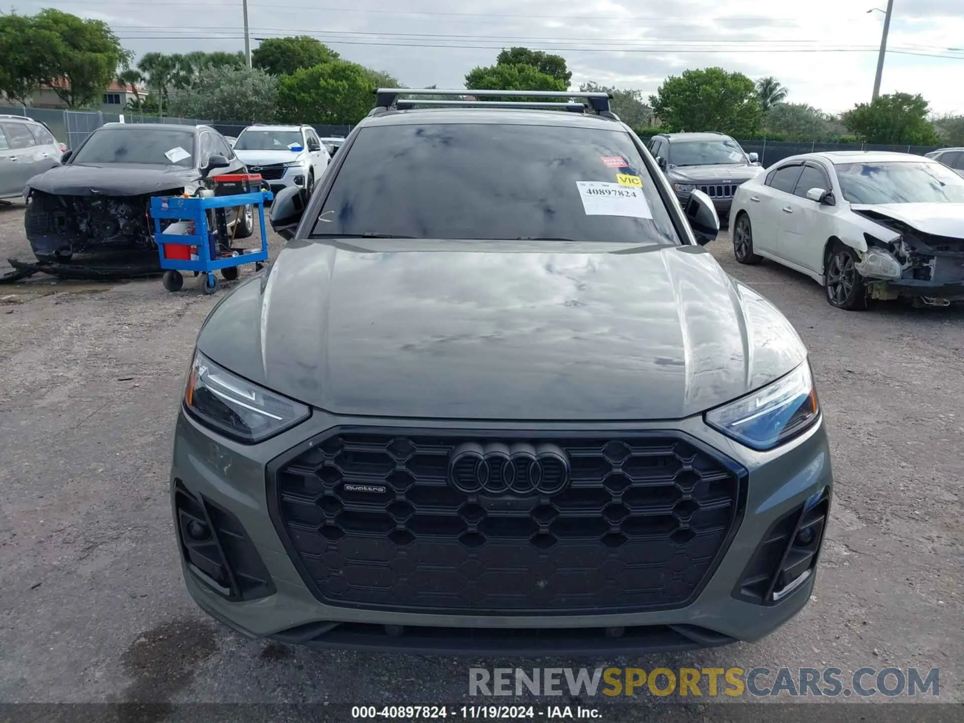 6 Photograph of a damaged car WA1EAAFY2P2192276 AUDI Q5 2023