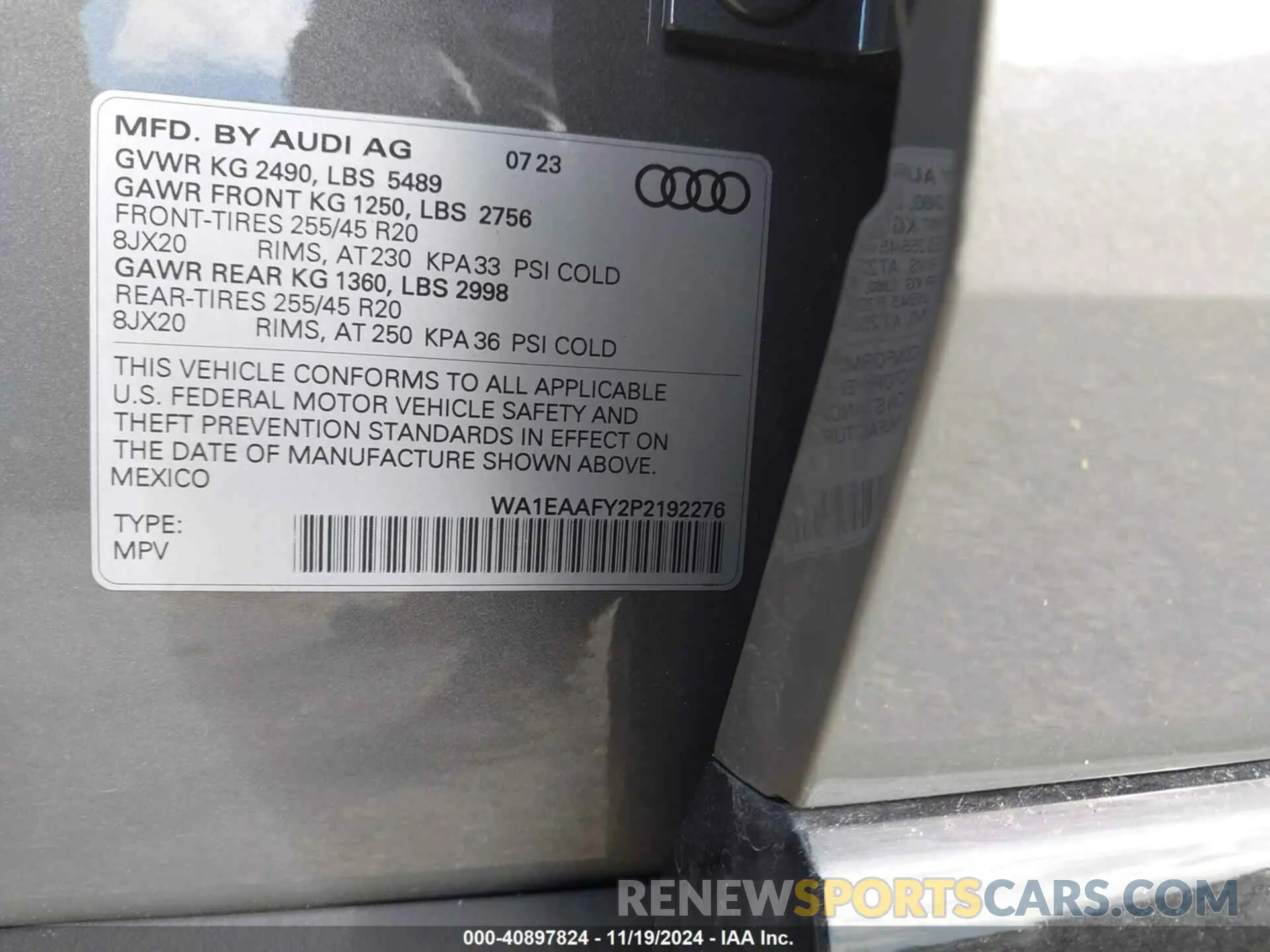 9 Photograph of a damaged car WA1EAAFY2P2192276 AUDI Q5 2023