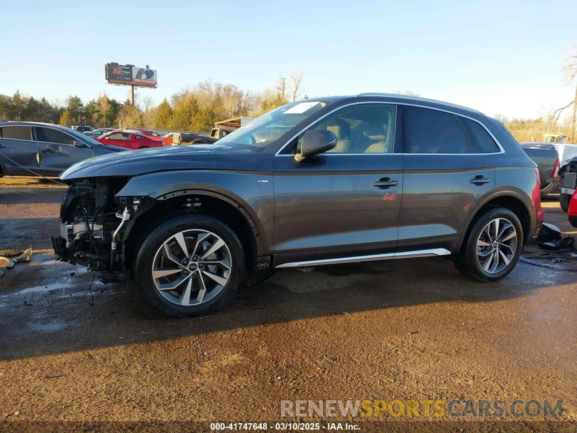 15 Photograph of a damaged car WA1EAAFY3P2040555 AUDI Q5 2023