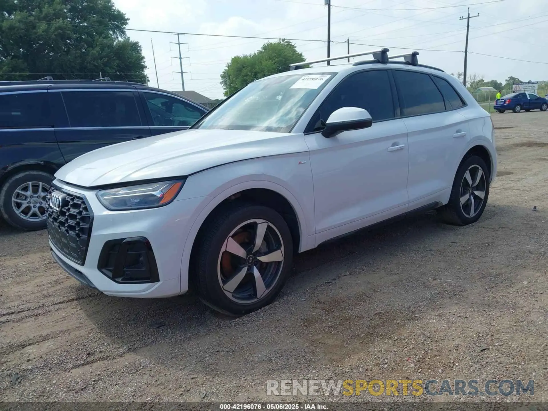2 Photograph of a damaged car WA1EAAFY3P2111723 AUDI Q5 2023