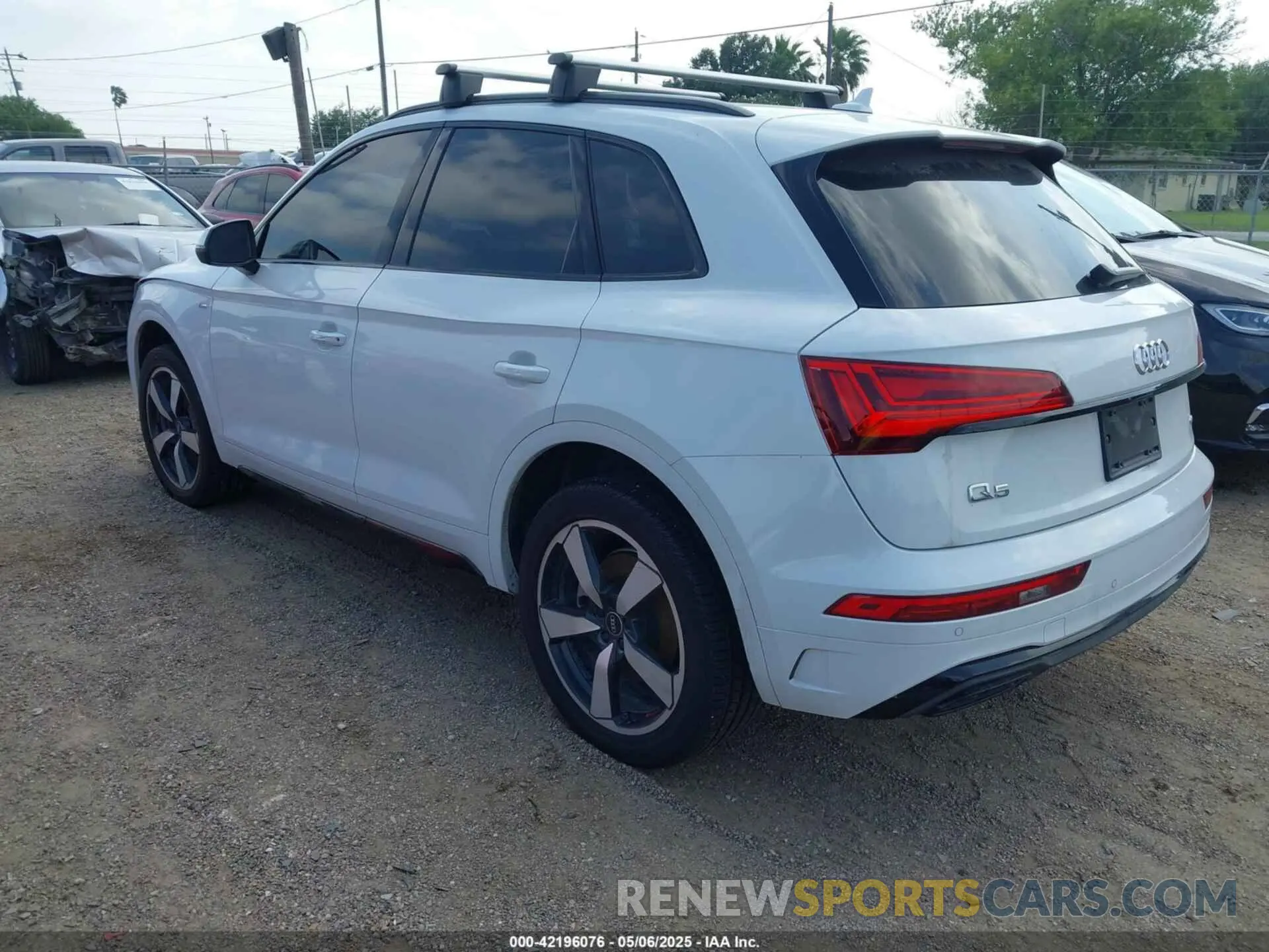 3 Photograph of a damaged car WA1EAAFY3P2111723 AUDI Q5 2023