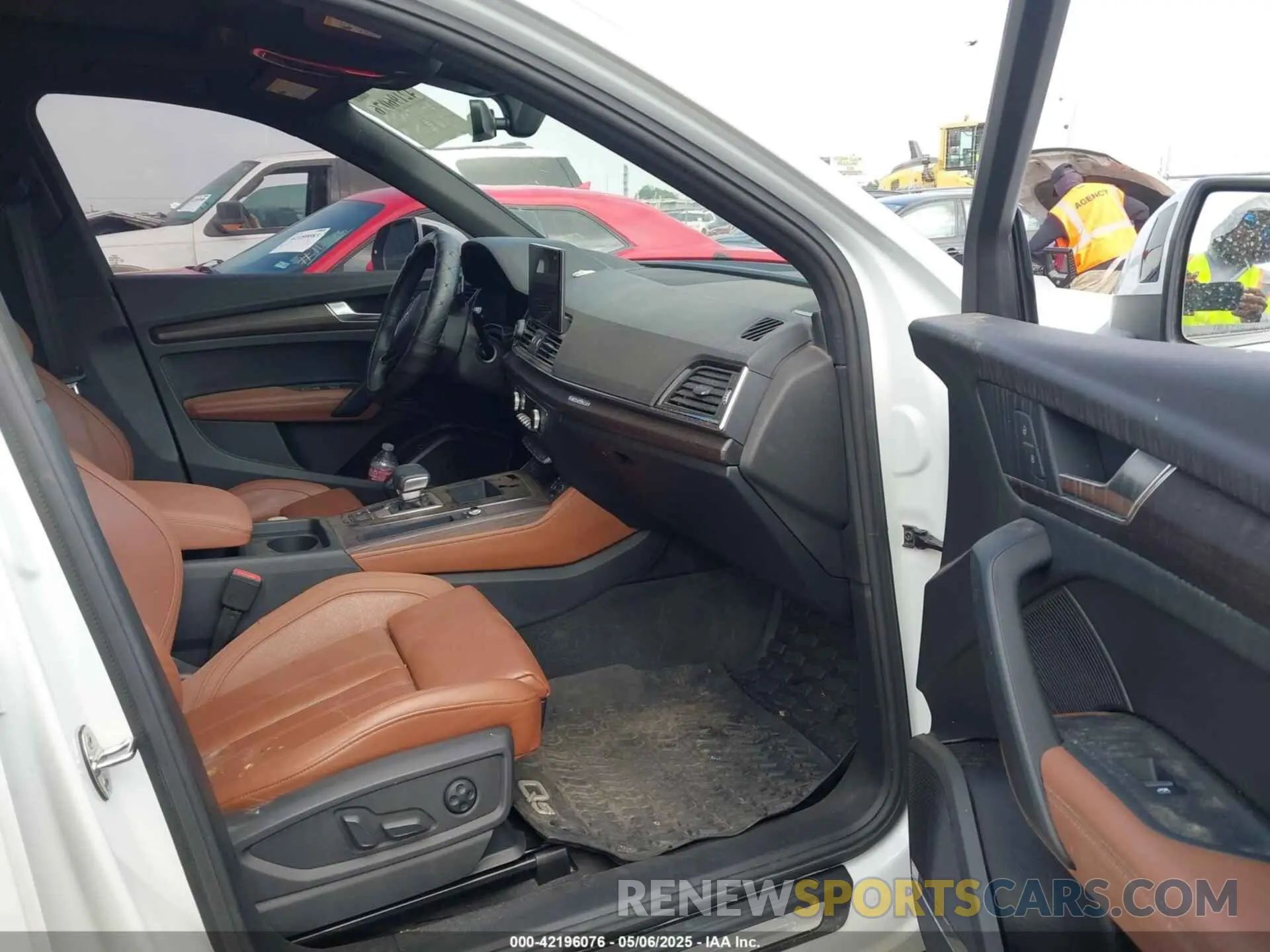 5 Photograph of a damaged car WA1EAAFY3P2111723 AUDI Q5 2023