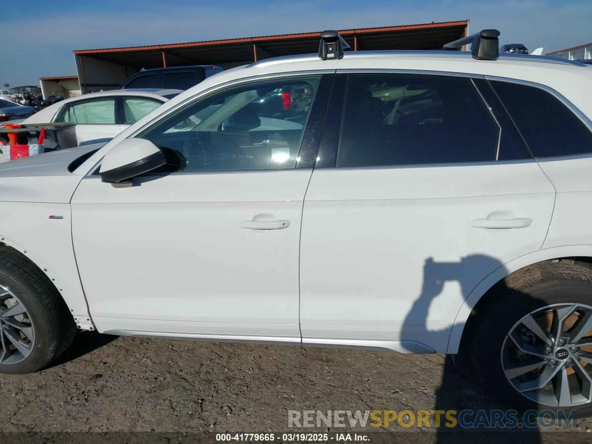 14 Photograph of a damaged car WA1EAAFY3P2116212 AUDI Q5 2023