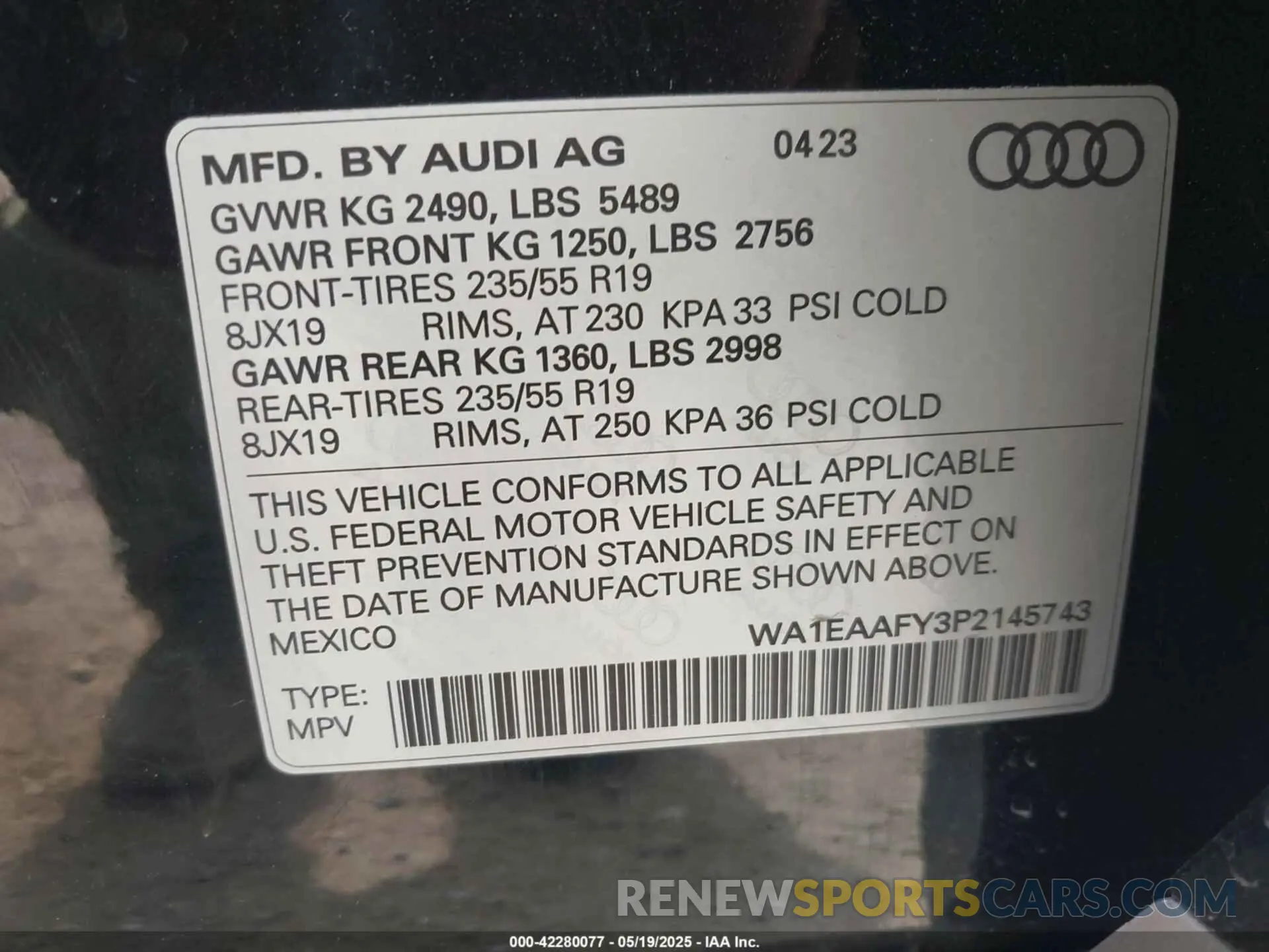 9 Photograph of a damaged car WA1EAAFY3P2145743 AUDI Q5 2023
