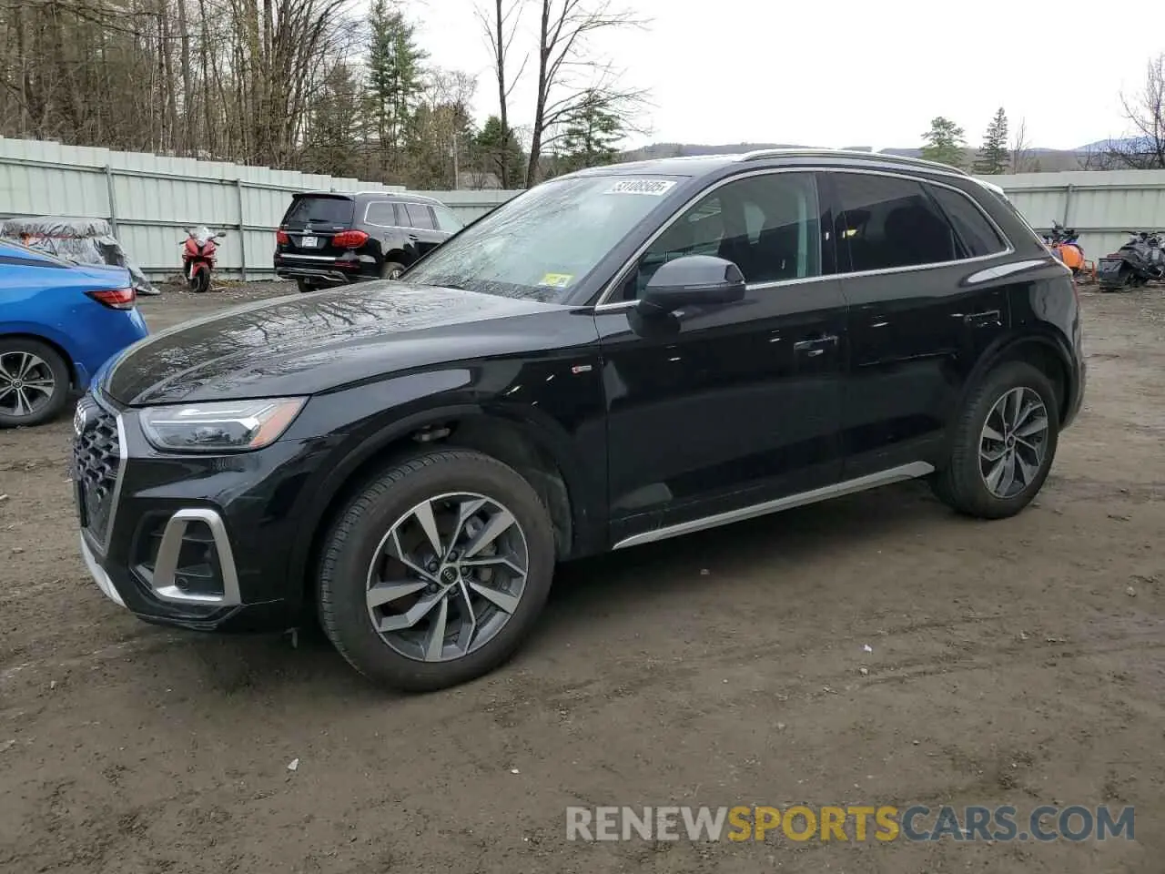 1 Photograph of a damaged car WA1EAAFY3P2191623 AUDI Q5 2023