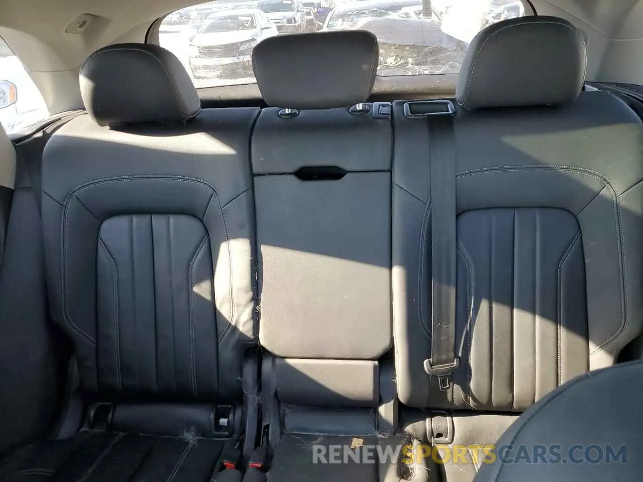 10 Photograph of a damaged car WA1EAAFY4P2011470 AUDI Q5 2023