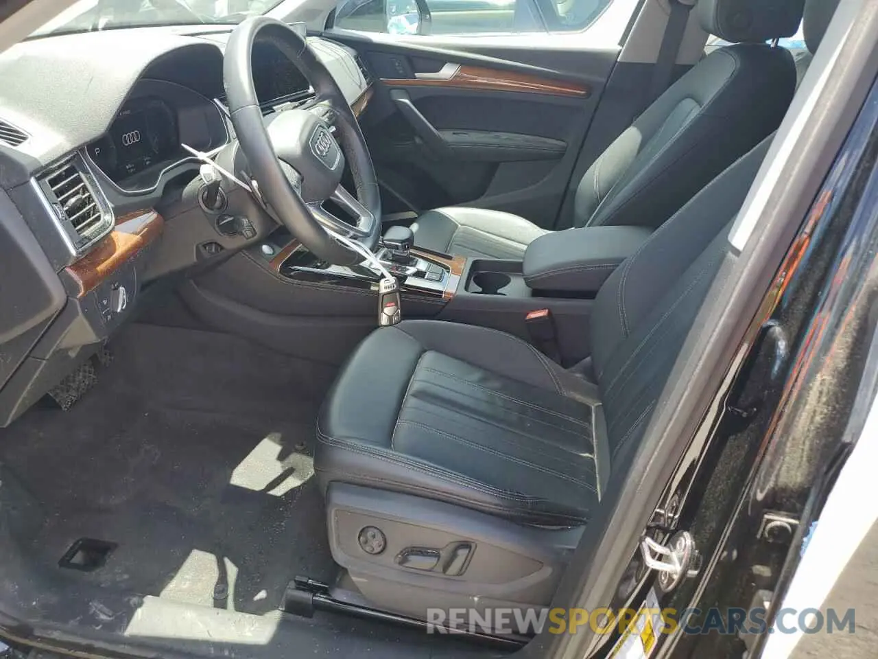 7 Photograph of a damaged car WA1EAAFY4P2015471 AUDI Q5 2023