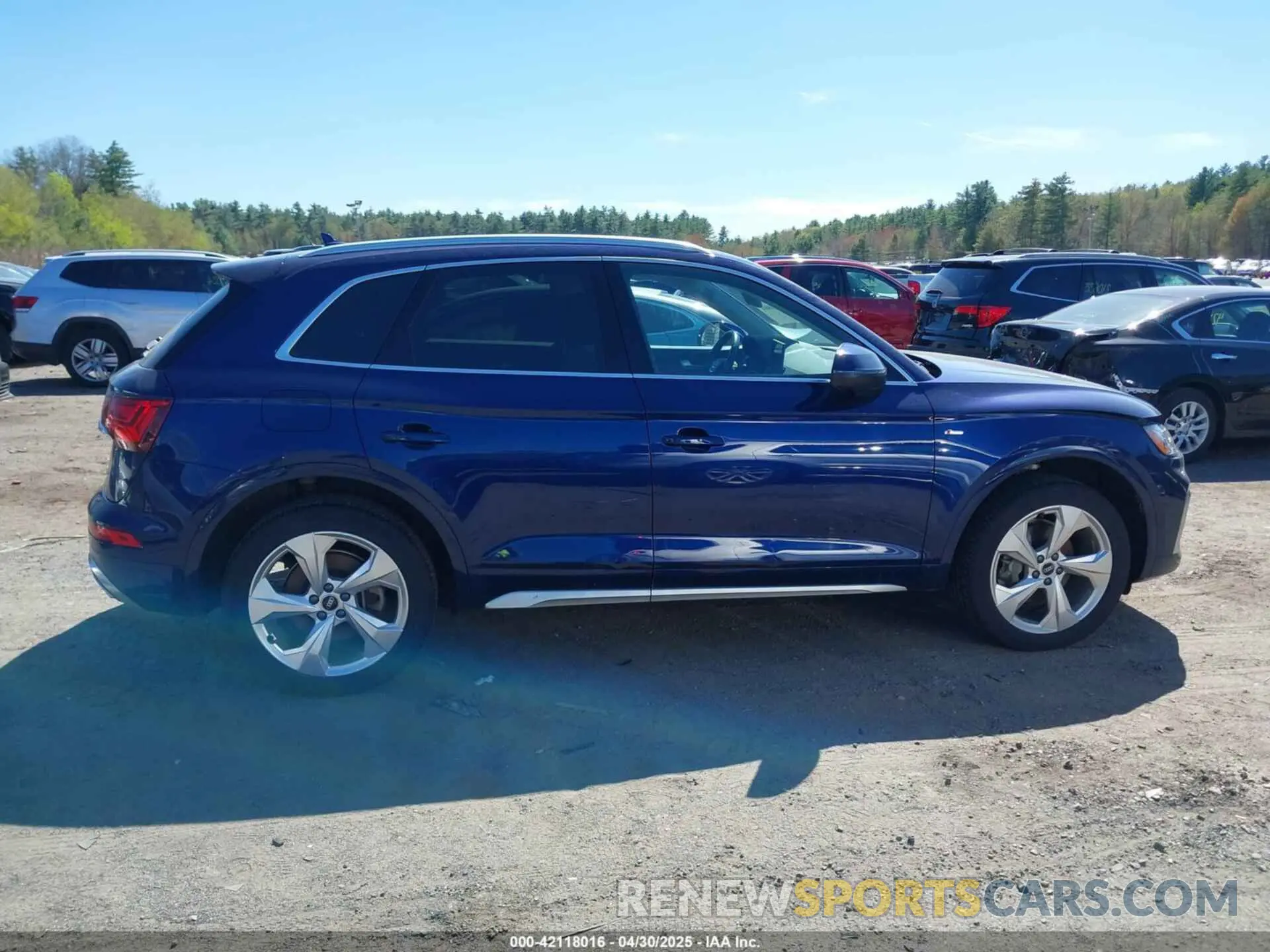 13 Photograph of a damaged car WA1EAAFY4P2052682 AUDI Q5 2023