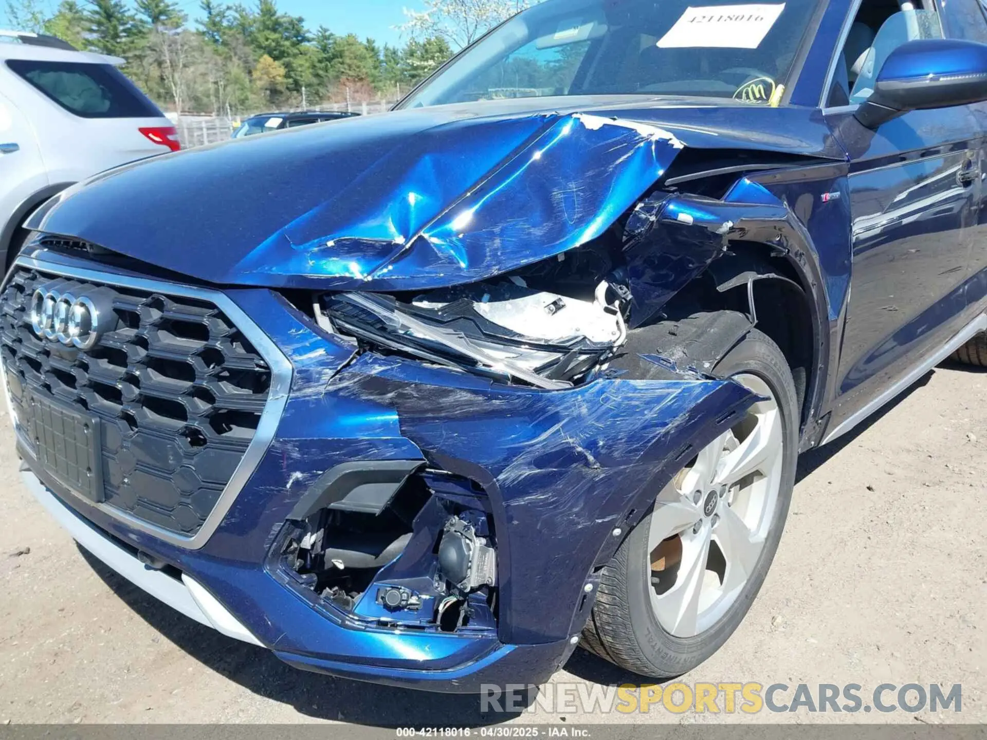 6 Photograph of a damaged car WA1EAAFY4P2052682 AUDI Q5 2023