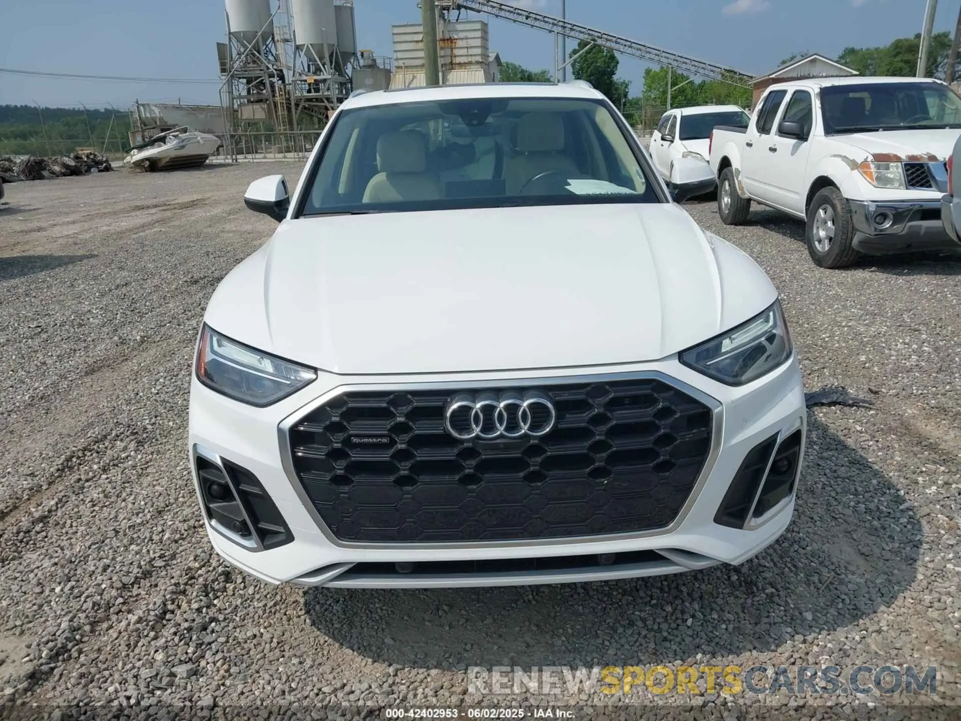 13 Photograph of a damaged car WA1EAAFY4P2070678 AUDI Q5 2023