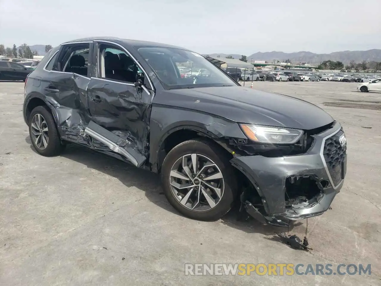 4 Photograph of a damaged car WA1EAAFY4P2153608 AUDI Q5 2023