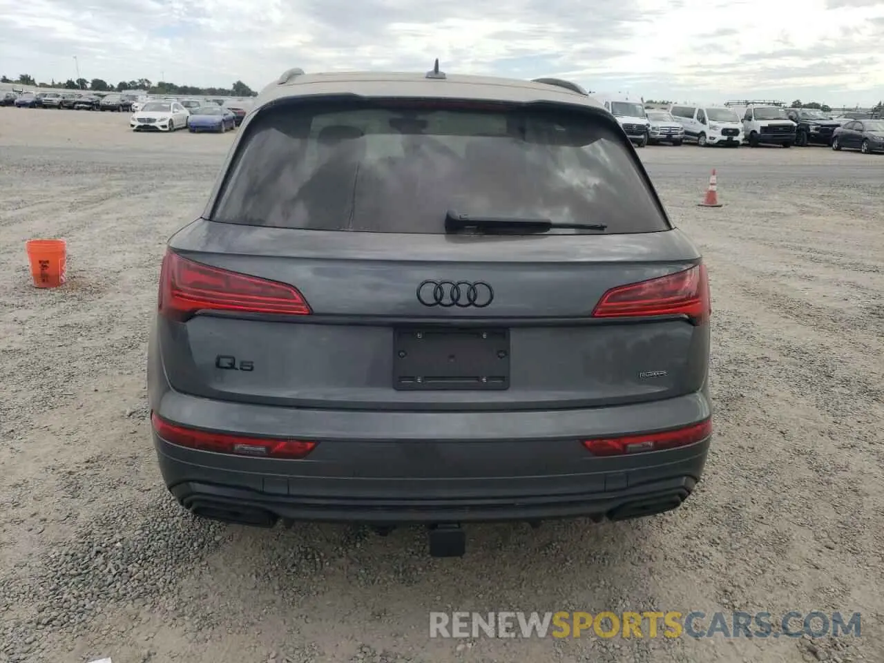 6 Photograph of a damaged car WA1EAAFY4P2173017 AUDI Q5 2023