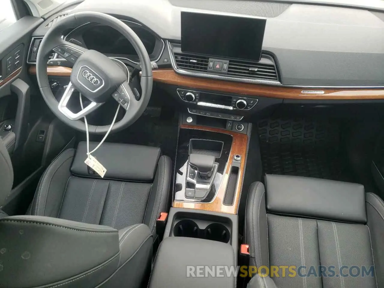 8 Photograph of a damaged car WA1EAAFY4P2173017 AUDI Q5 2023