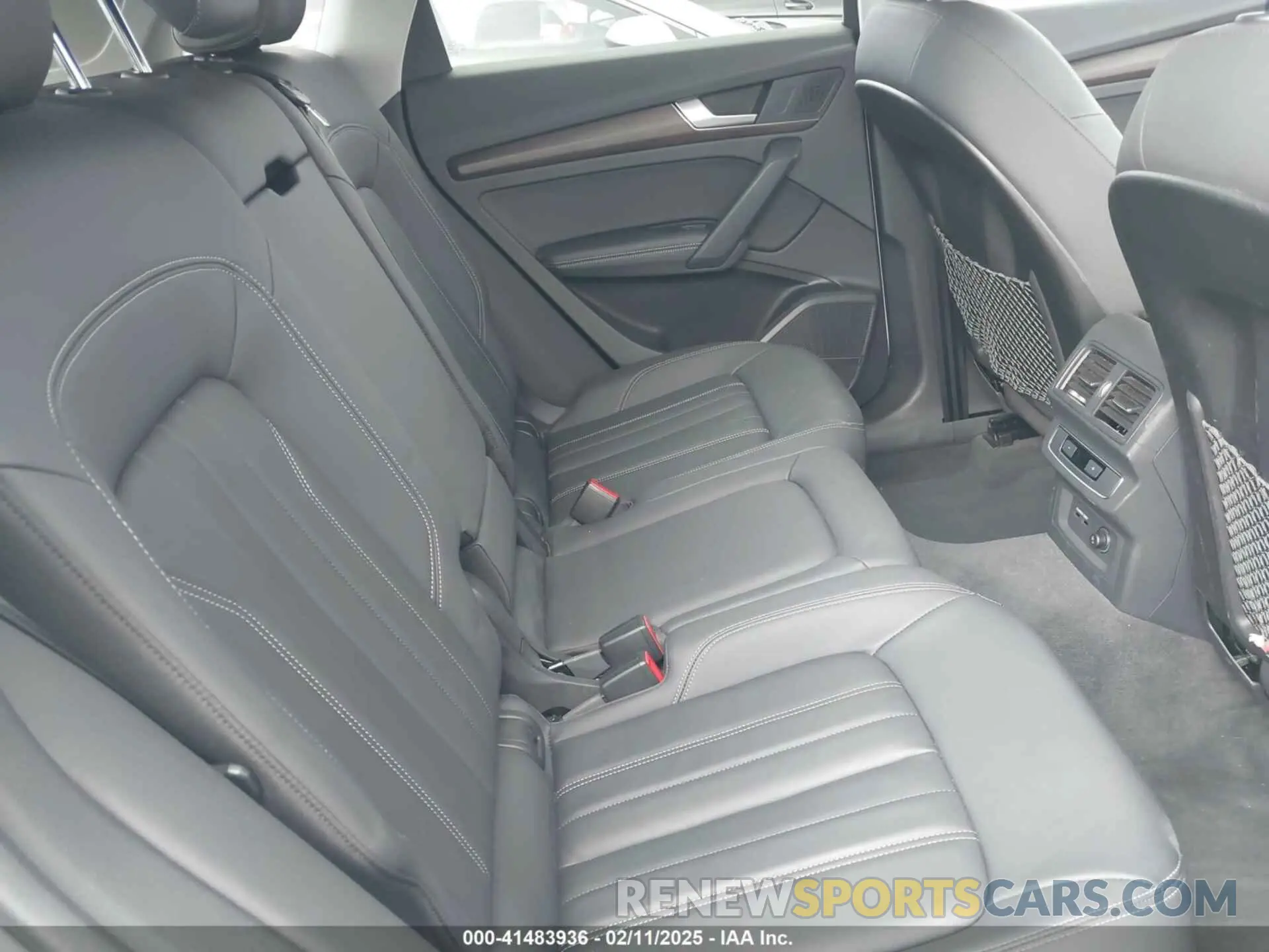 8 Photograph of a damaged car WA1EAAFY4P2175625 AUDI Q5 2023