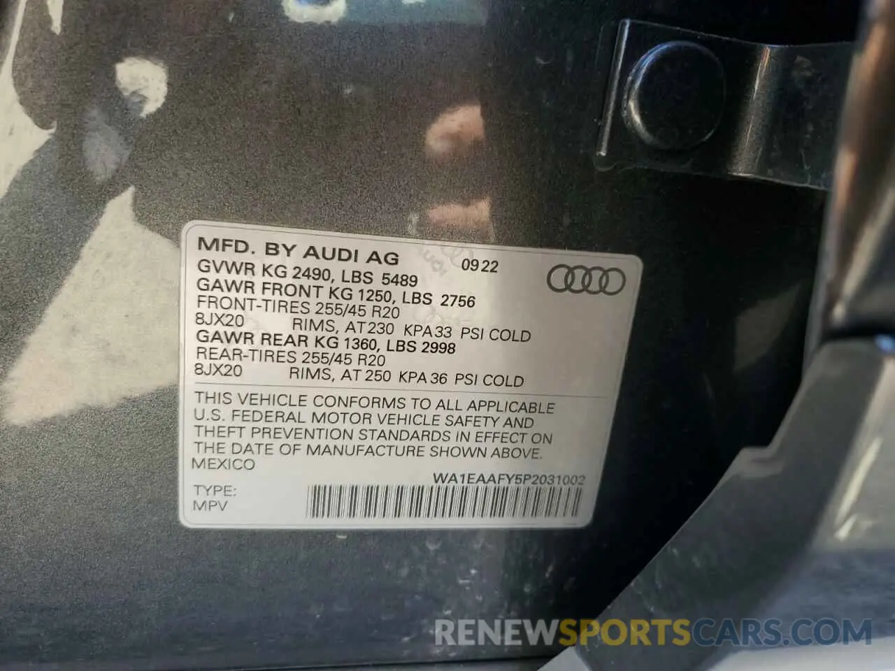 12 Photograph of a damaged car WA1EAAFY5P2031002 AUDI Q5 2023