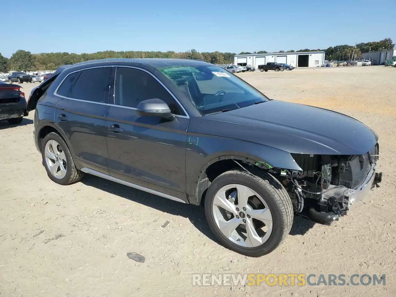 4 Photograph of a damaged car WA1EAAFY5P2031002 AUDI Q5 2023