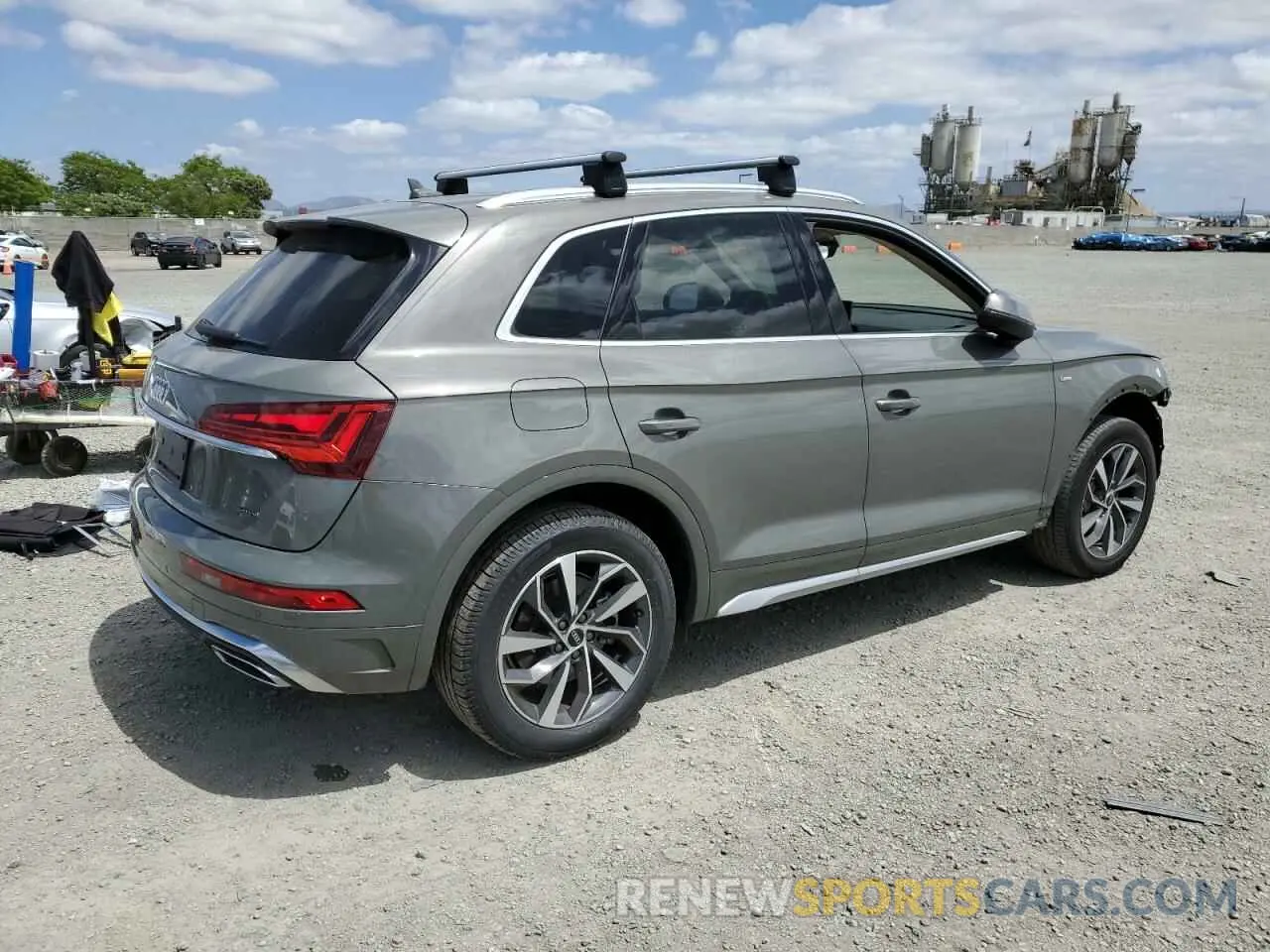 3 Photograph of a damaged car WA1EAAFY5P2059690 AUDI Q5 2023
