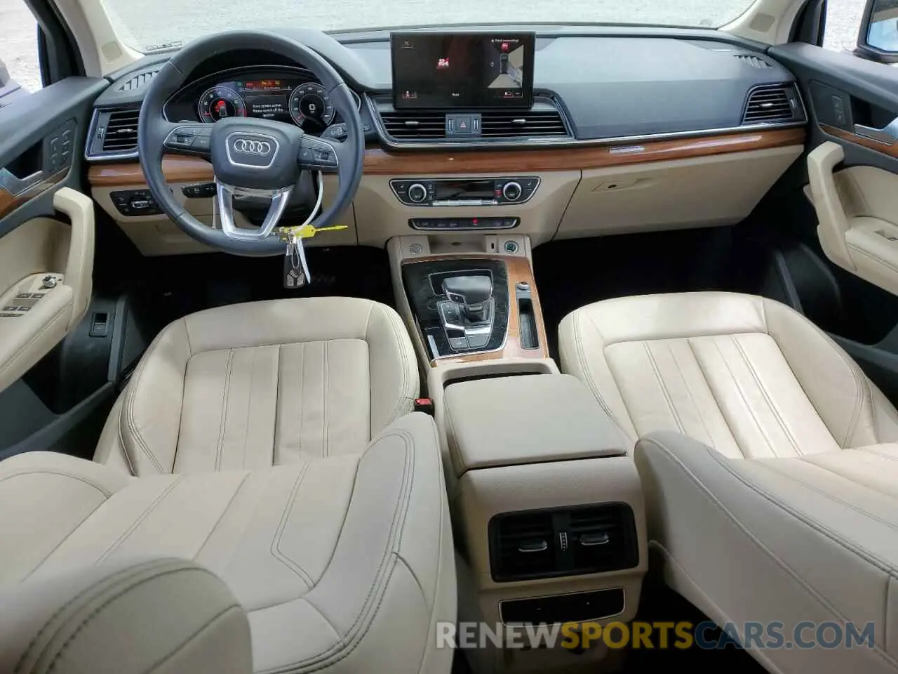 8 Photograph of a damaged car WA1EAAFY5P2059690 AUDI Q5 2023