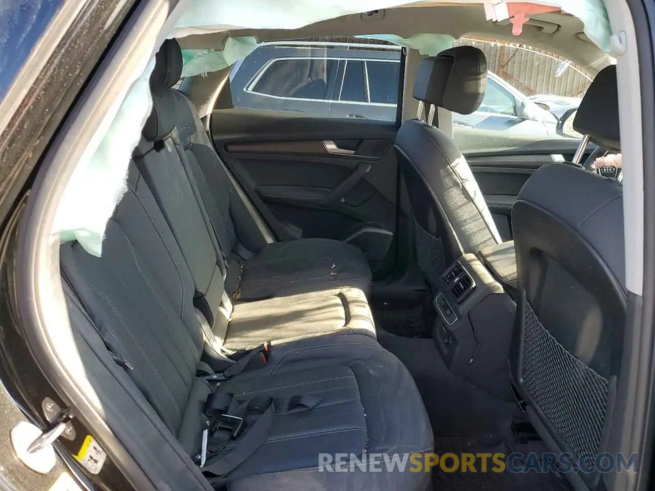 10 Photograph of a damaged car WA1EAAFY5P2170823 AUDI Q5 2023