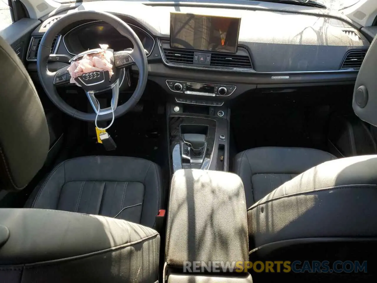 8 Photograph of a damaged car WA1EAAFY5P2170823 AUDI Q5 2023