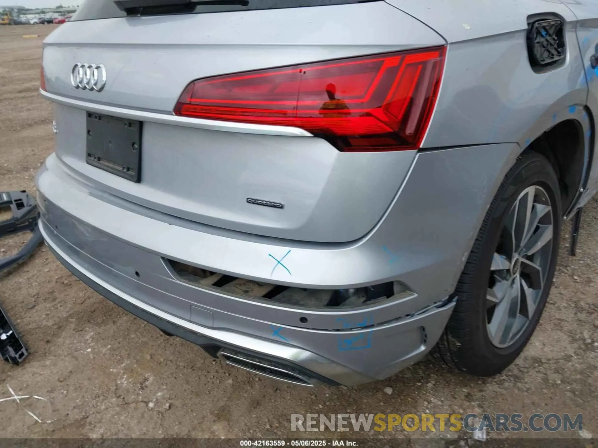 20 Photograph of a damaged car WA1EAAFY6P2010823 AUDI Q5 2023